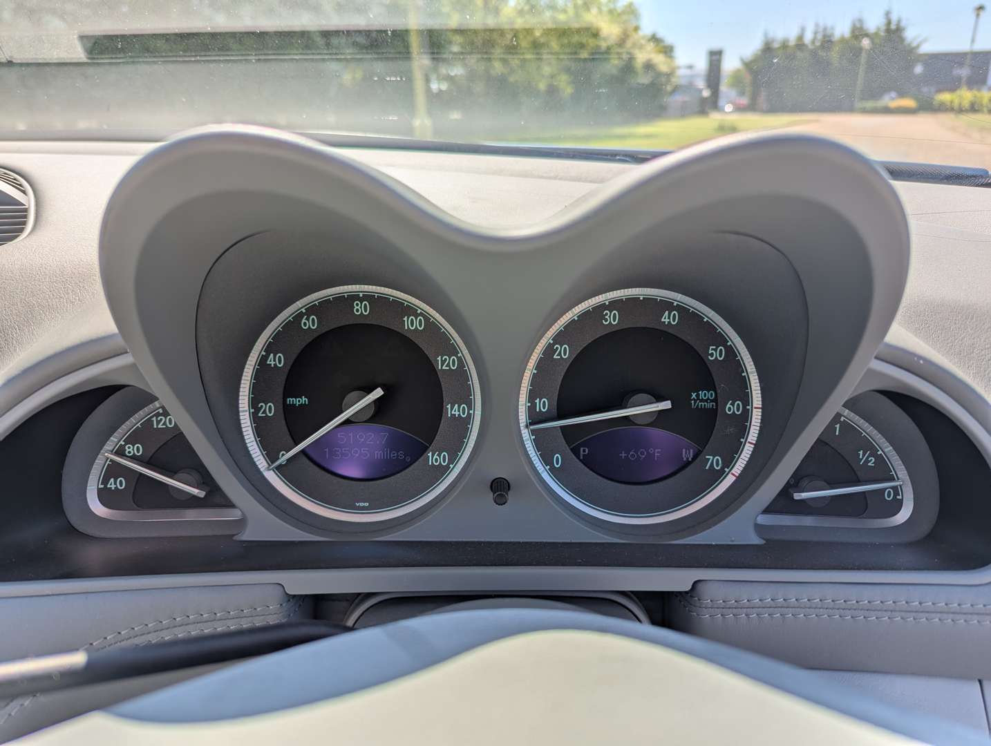 <p>2003 MERCEDES SL500 AUTO 13,595 MILES</p>