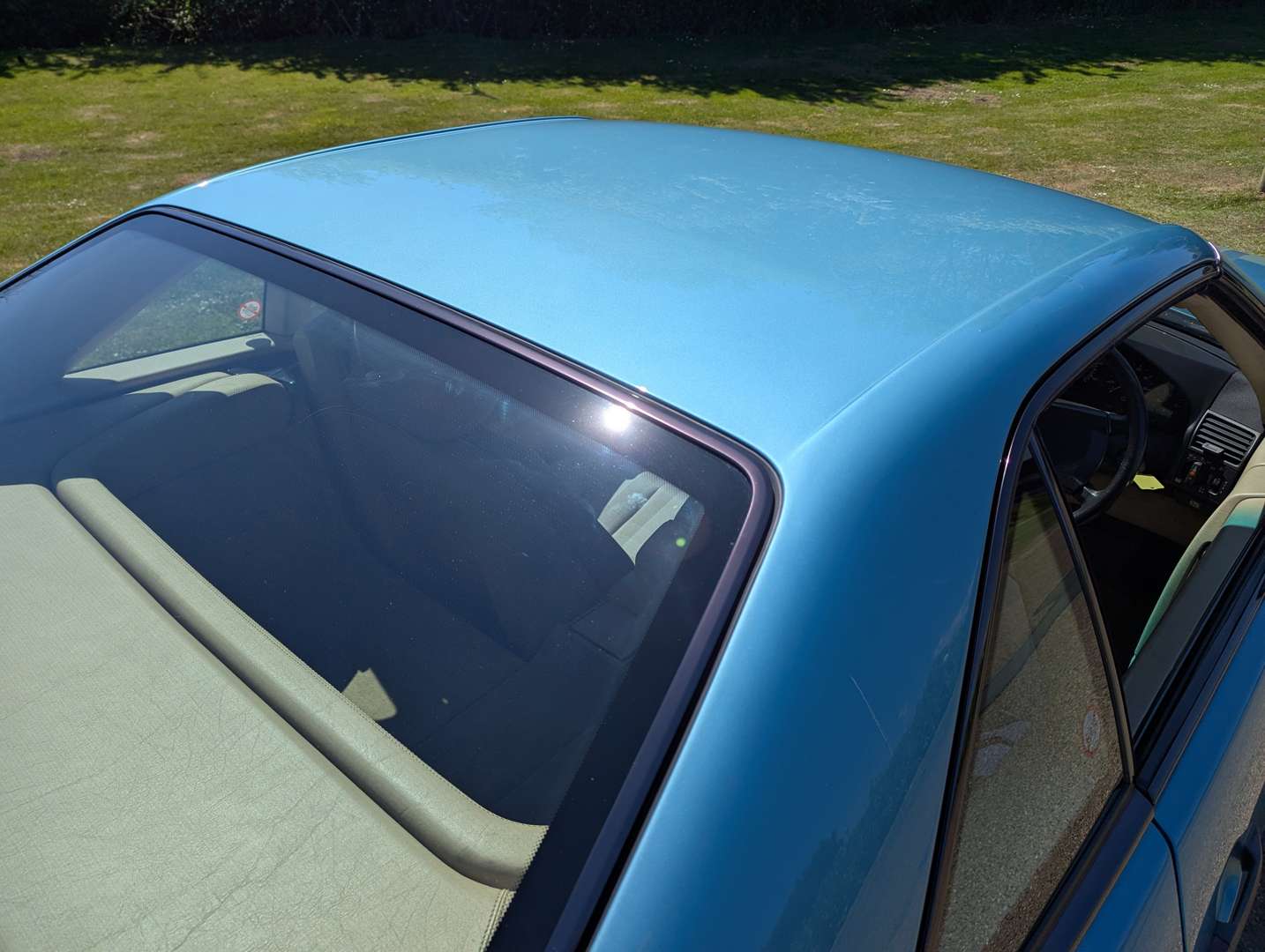 <p>1991 MERCEDES 300SL AUTO</p>