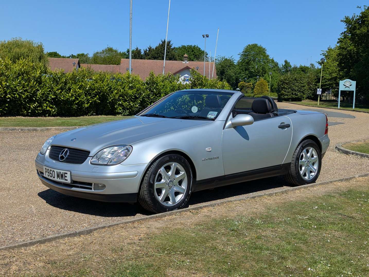 <p>1997 MERCEDES SLK 230 KOMPRESSOR AUTO 16,675 MILES</p>
