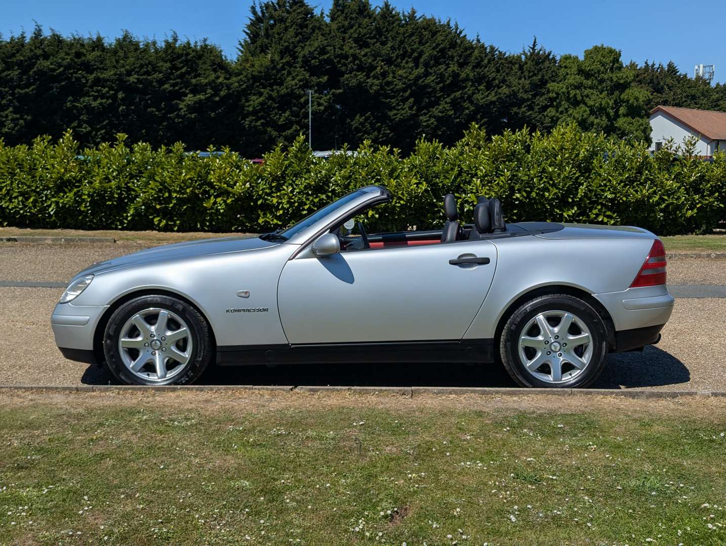 <p>1997 MERCEDES SLK 230 KOMPRESSOR AUTO 16,675 MILES</p>