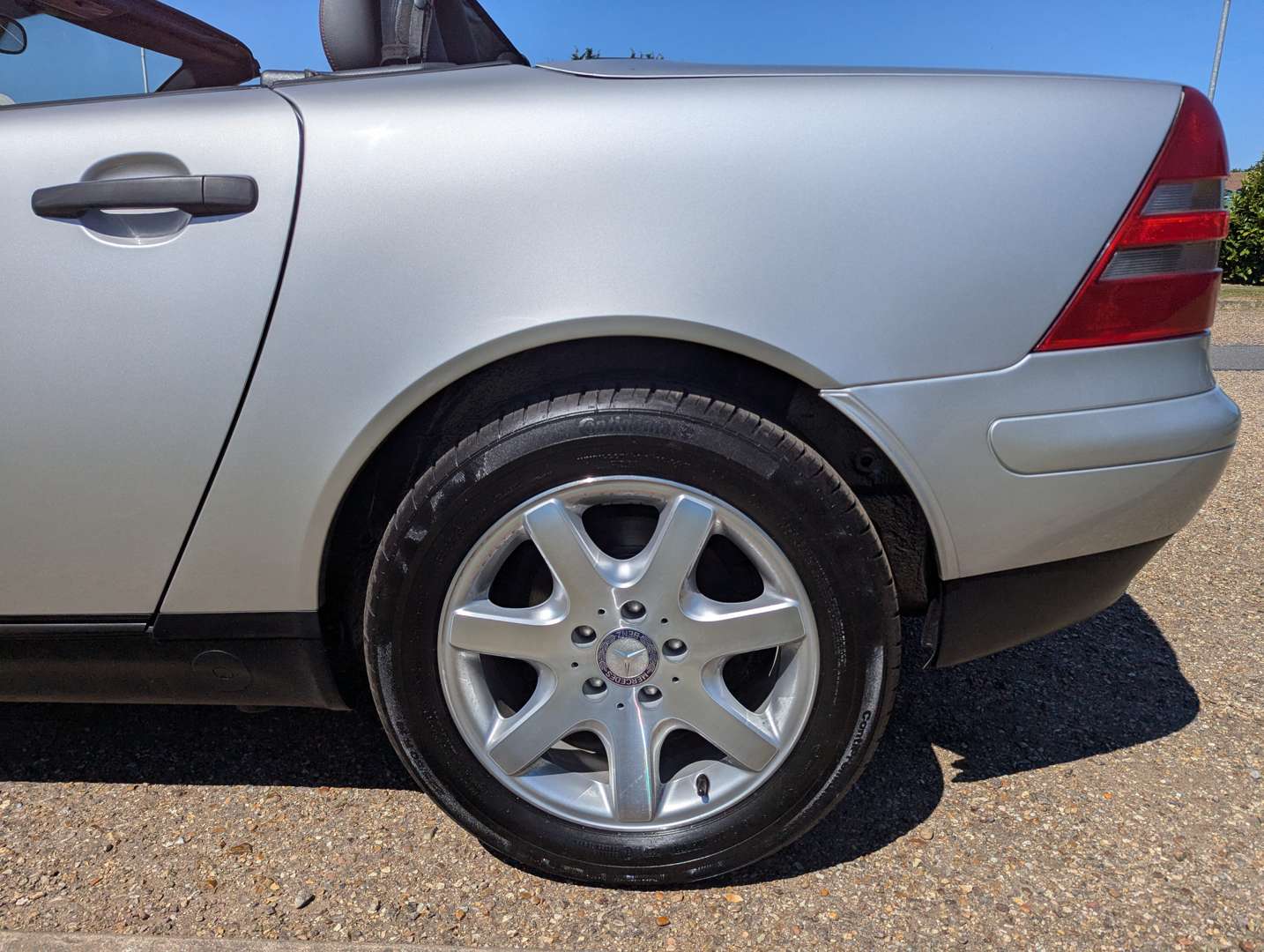<p>1997 MERCEDES SLK 230 KOMPRESSOR AUTO 16,675 MILES</p>