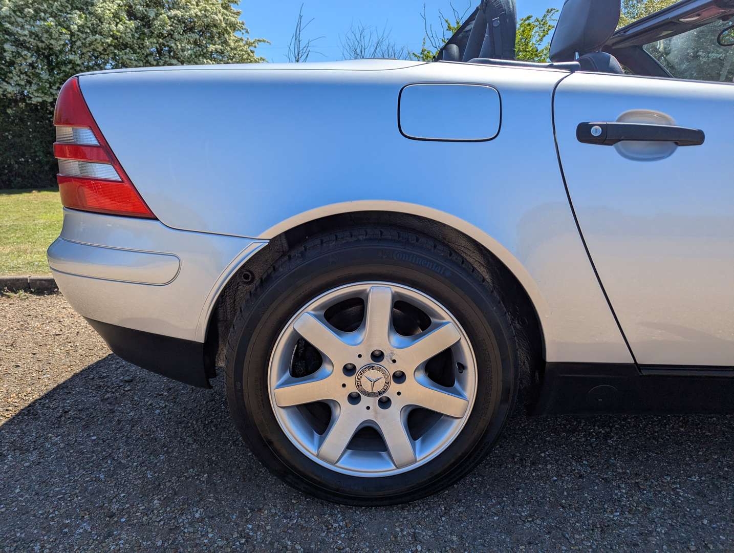 <p>1997 MERCEDES SLK 230 KOMPRESSOR AUTO 16,675 MILES</p>