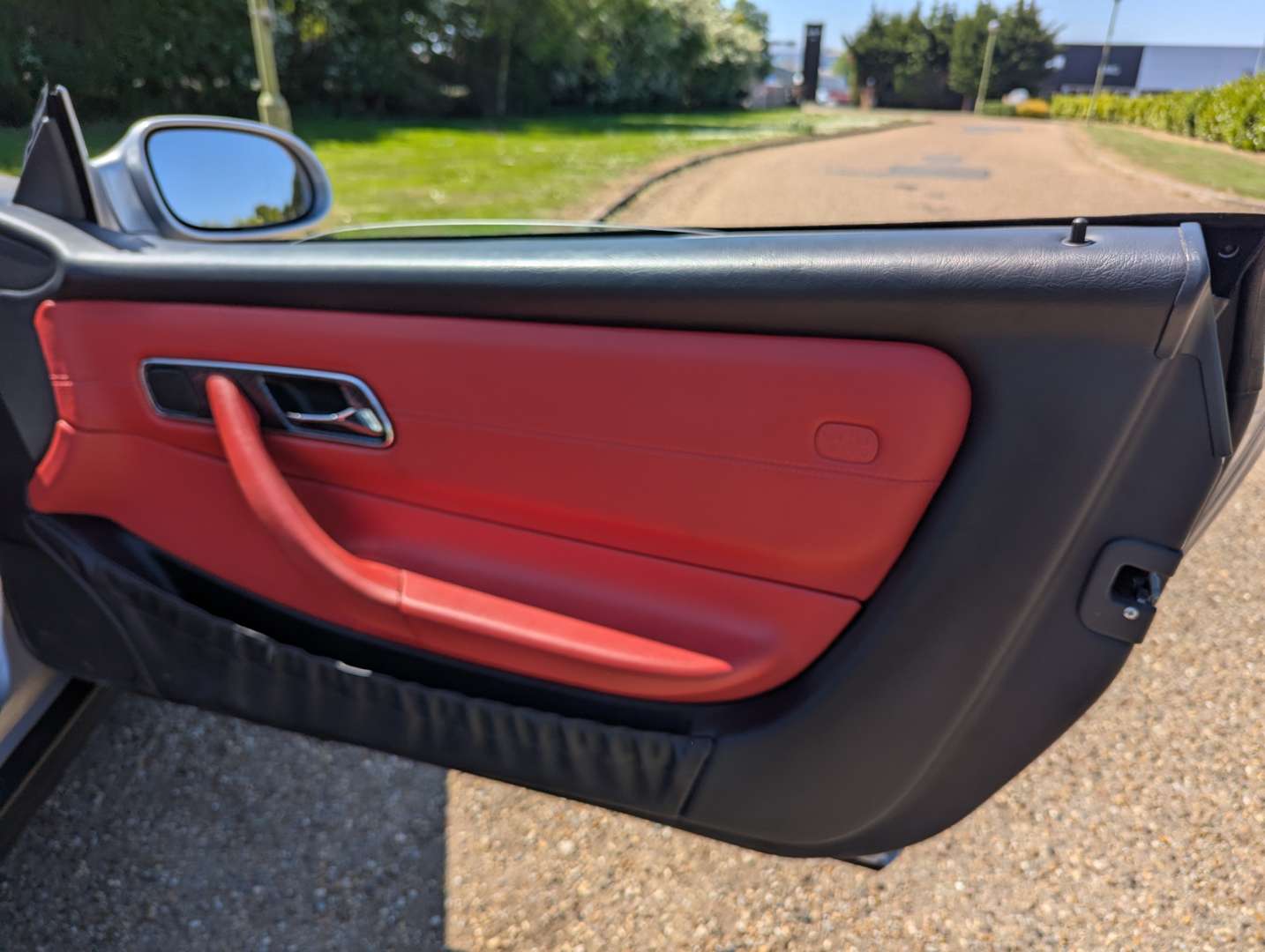 <p>1997 MERCEDES SLK 230 KOMPRESSOR AUTO 16,675 MILES</p>