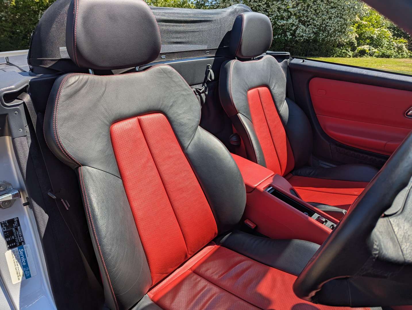 <p>1997 MERCEDES SLK 230 KOMPRESSOR AUTO 16,675 MILES</p>