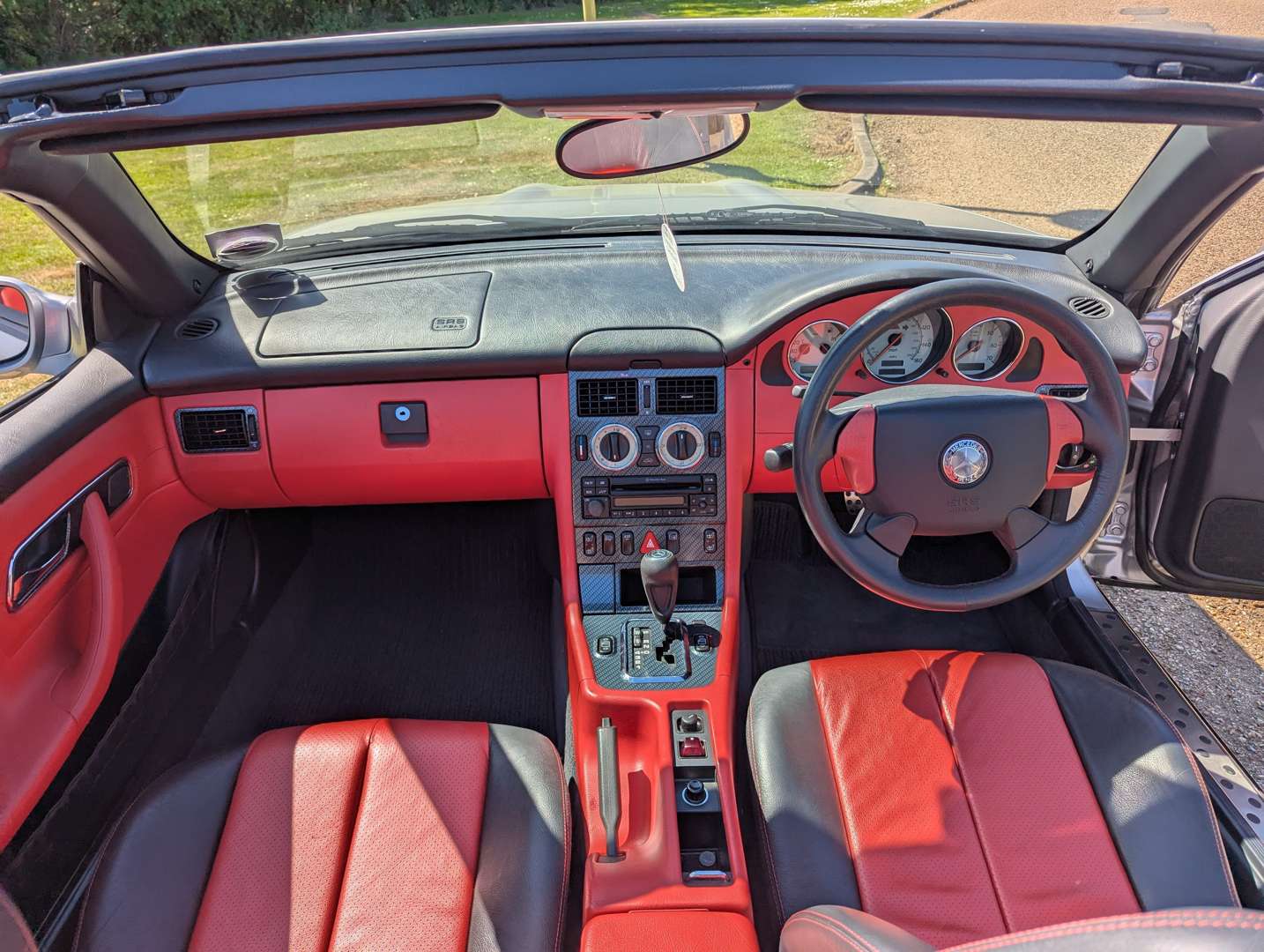 <p>1997 MERCEDES SLK 230 KOMPRESSOR AUTO 16,675 MILES</p>