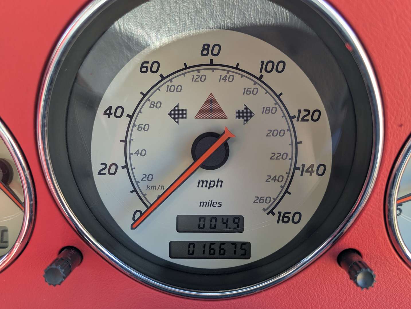 <p>1997 MERCEDES SLK 230 KOMPRESSOR AUTO 16,675 MILES</p>
