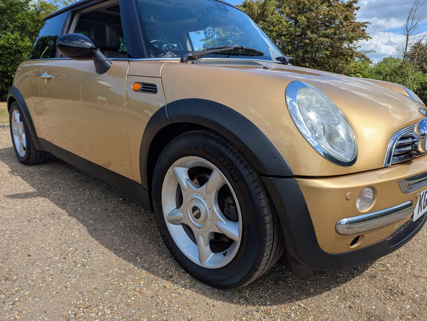 <p>2003 MINI COOPER</p>