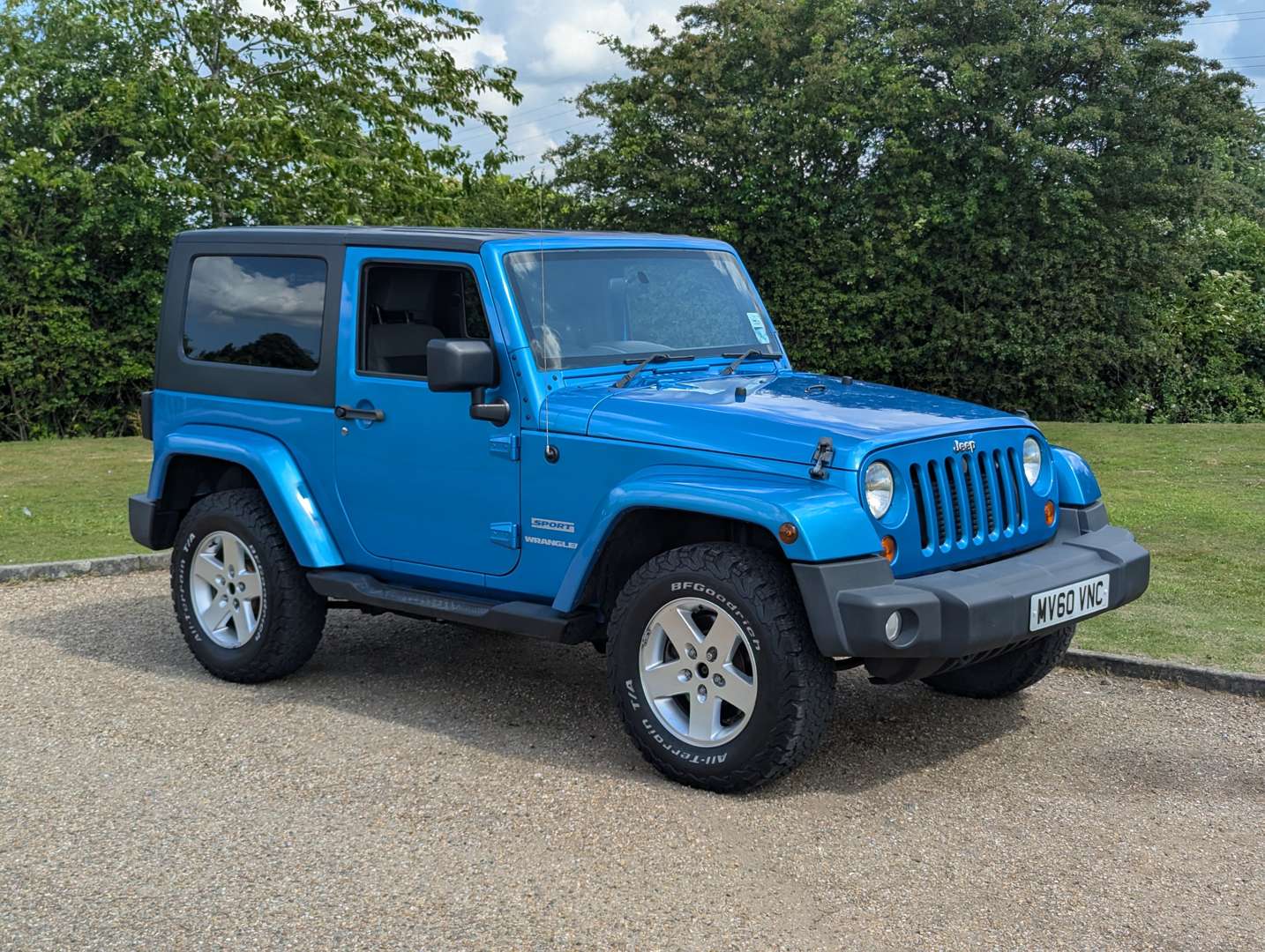<p>2010 JEEP WRANGLER SAHARA CRD AUTO ONE REGISTERED OWNER</p>