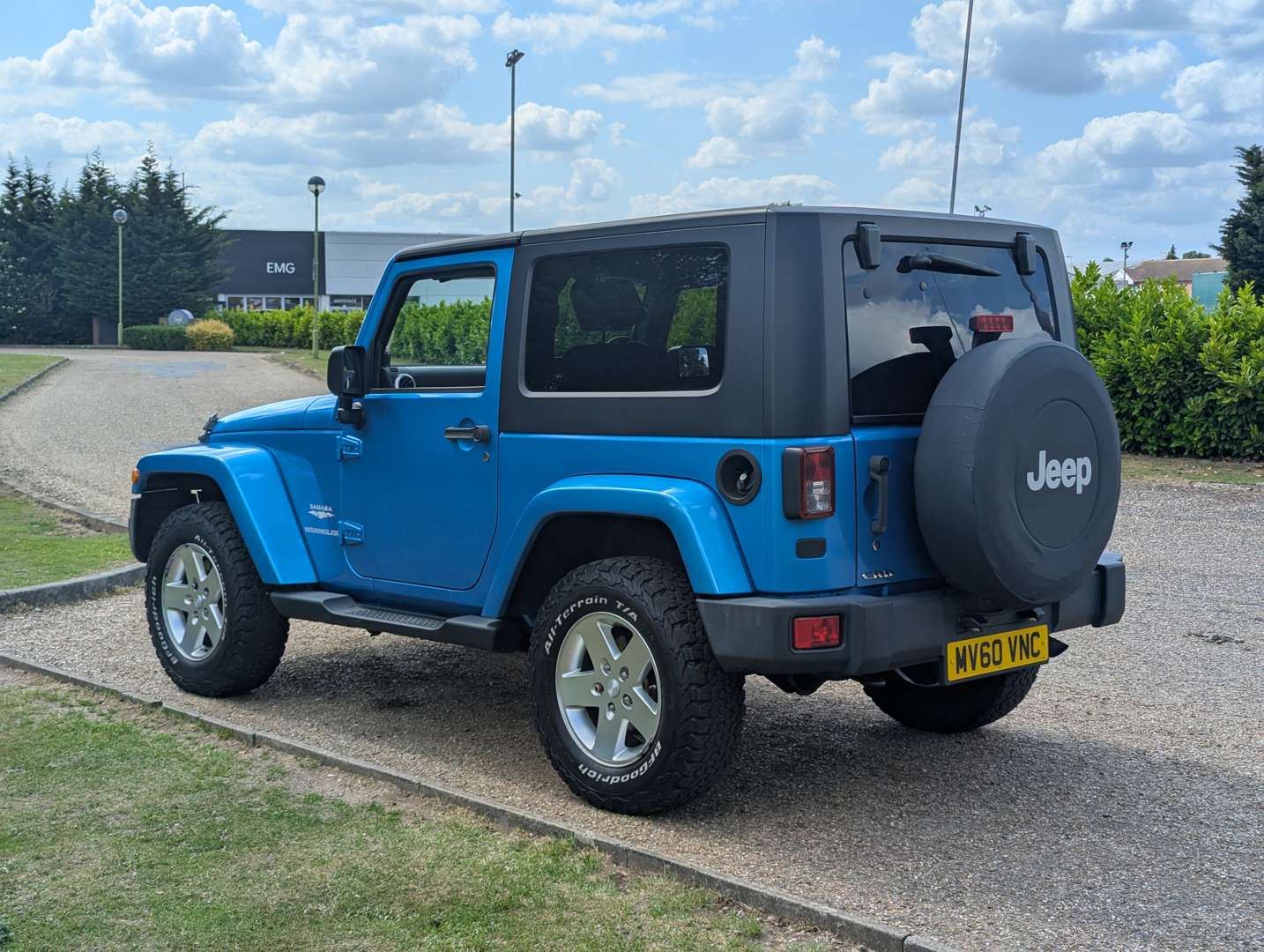 <p>2010 JEEP WRANGLER SAHARA CRD AUTO ONE REGISTERED OWNER</p>