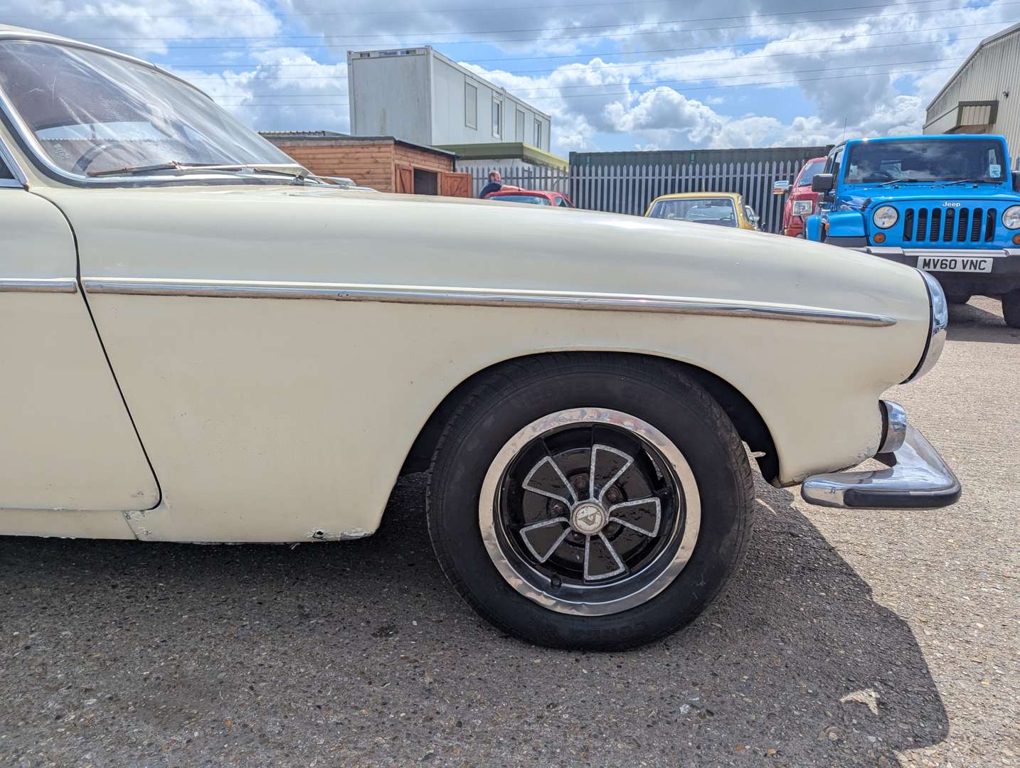 <p>1971 VOLVO P1800 E</p>