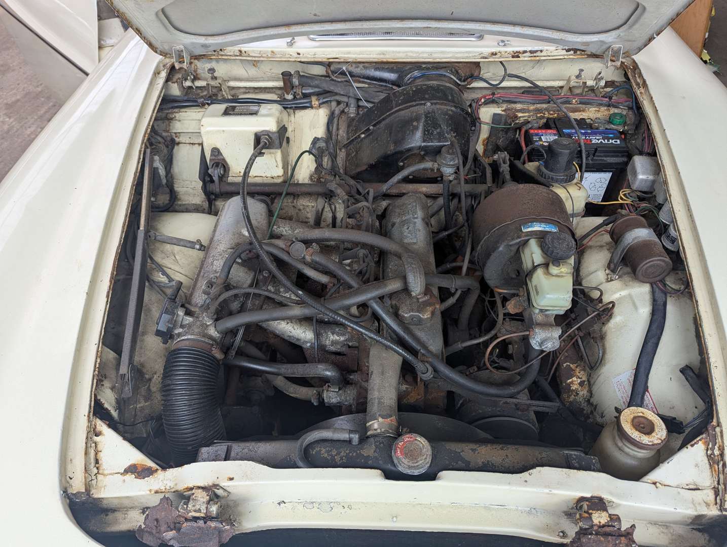 <p>1971 VOLVO P1800 E</p>