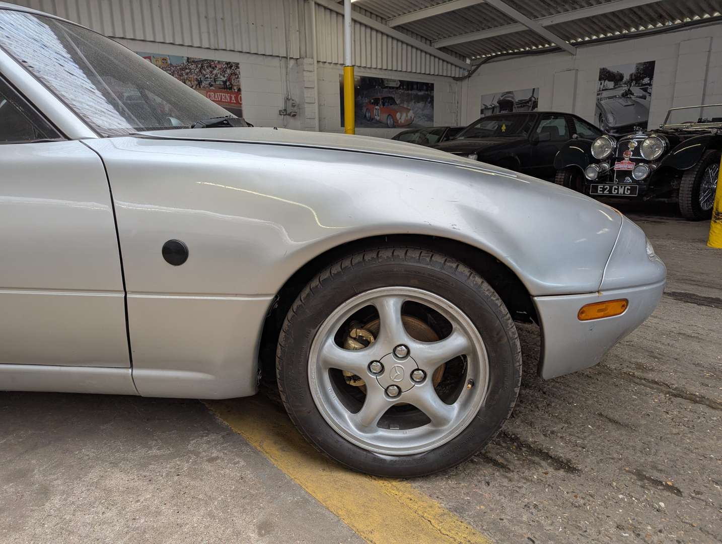 <p>1992 MAZDA MX-5 CONVERTIBLE</p>