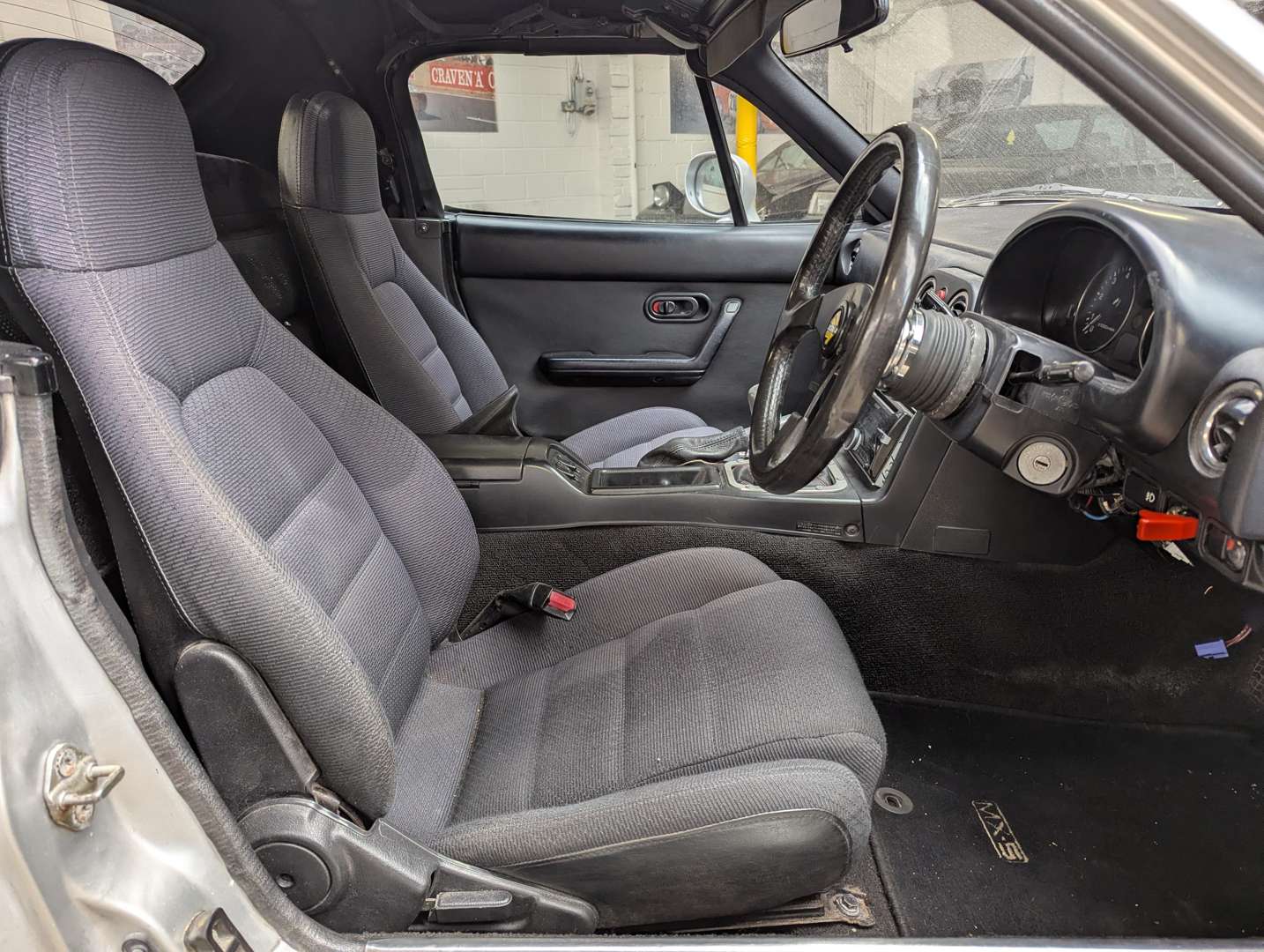 <p>1992 MAZDA MX-5 CONVERTIBLE</p>