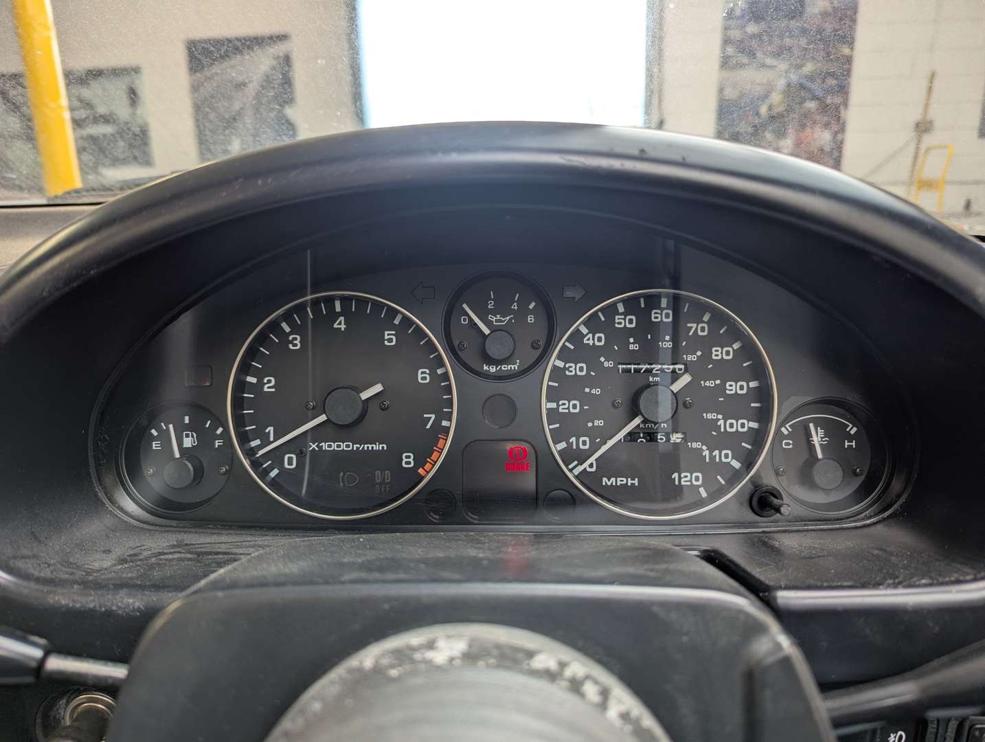 <p>1992 MAZDA MX-5 CONVERTIBLE</p>