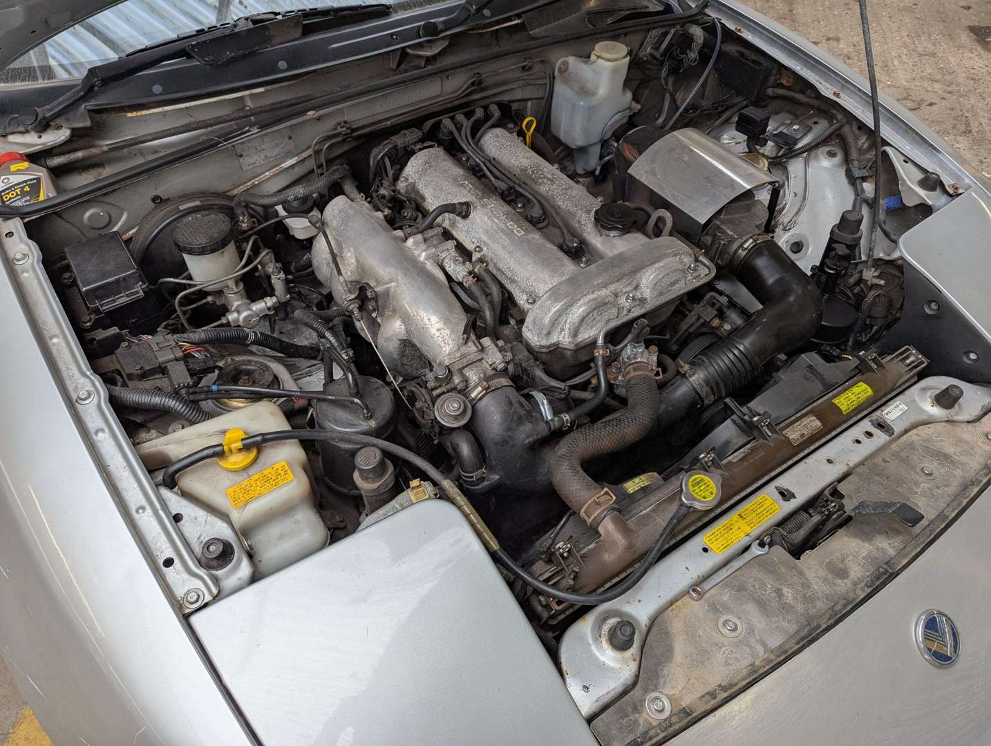 <p>1992 MAZDA MX-5 CONVERTIBLE</p>