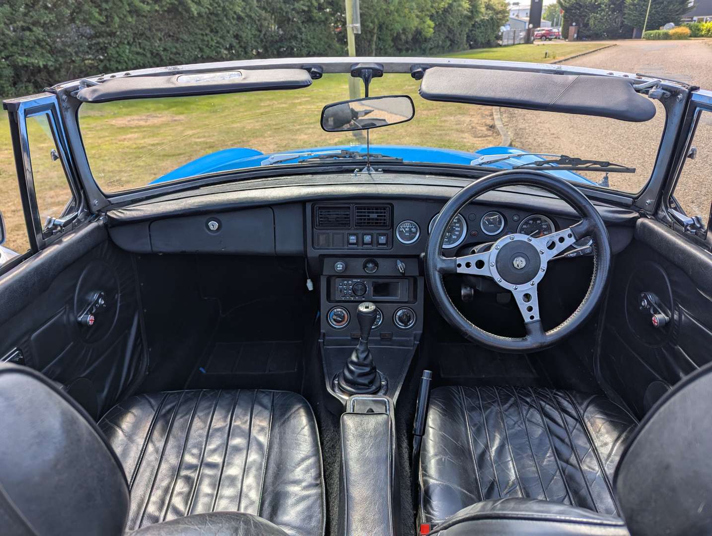 <p>1979 MG B ROADSTER</p>