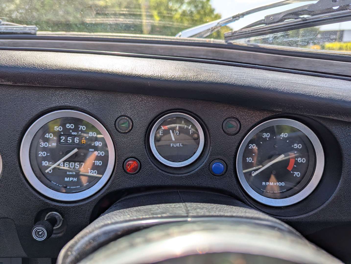 <p>1979 MG B ROADSTER</p>