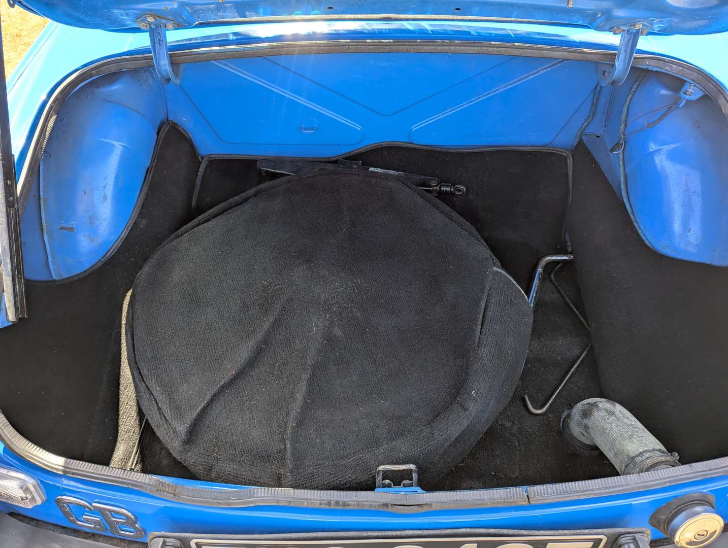 <p>1979 MG B ROADSTER</p>