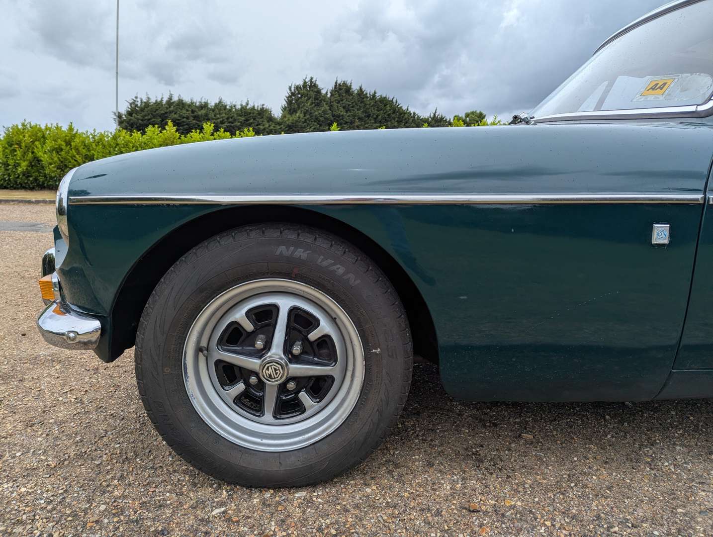 <p>1970 MG B GT</p>