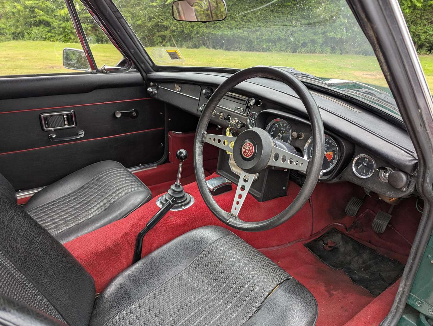 <p>1970 MG B GT</p>