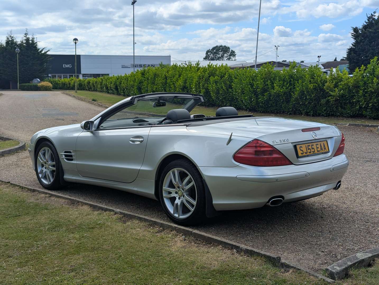 <p>2005 MERCEDES SL 350 AUTO</p>