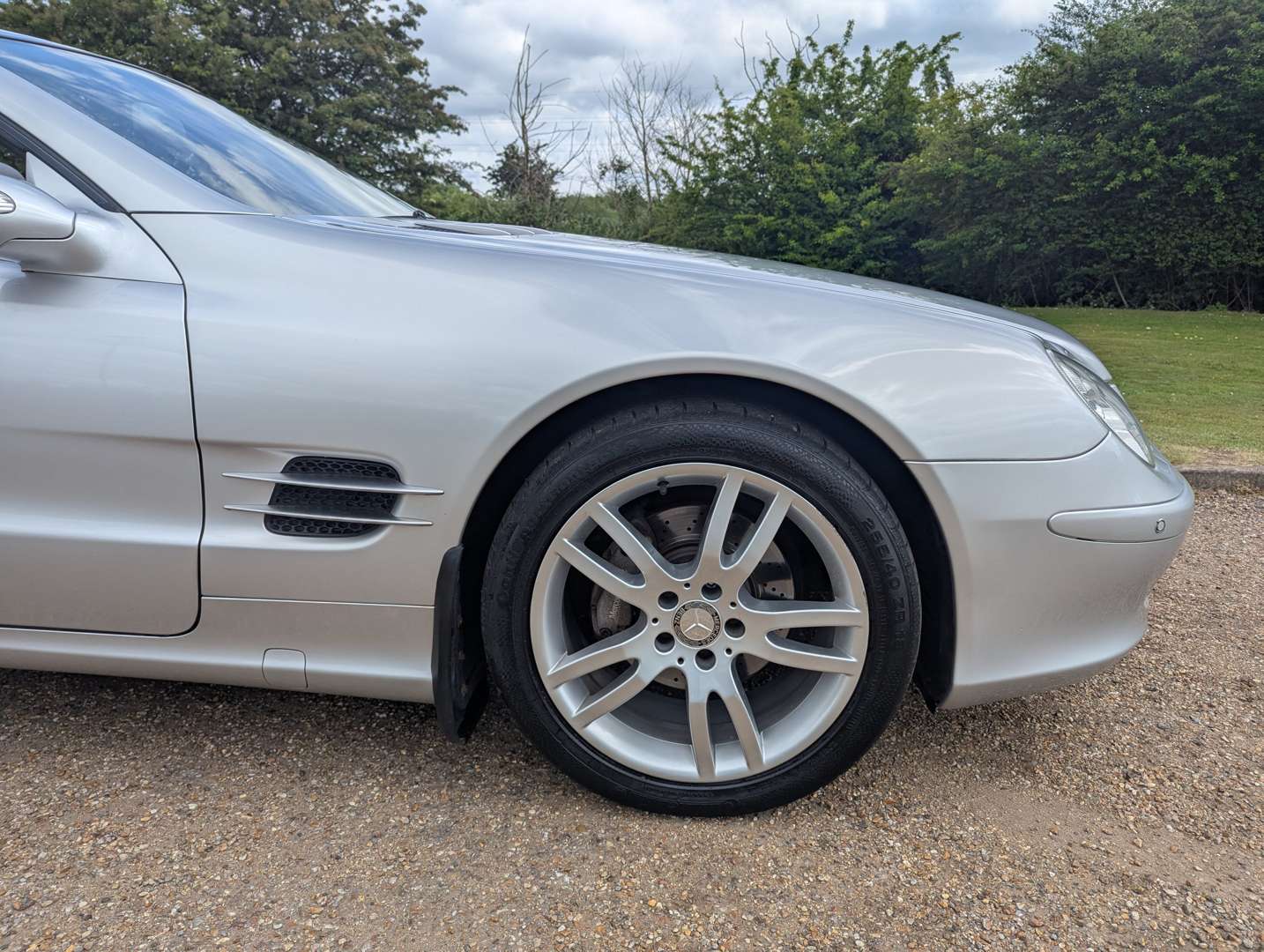 <p>2005 MERCEDES SL 350 AUTO</p>