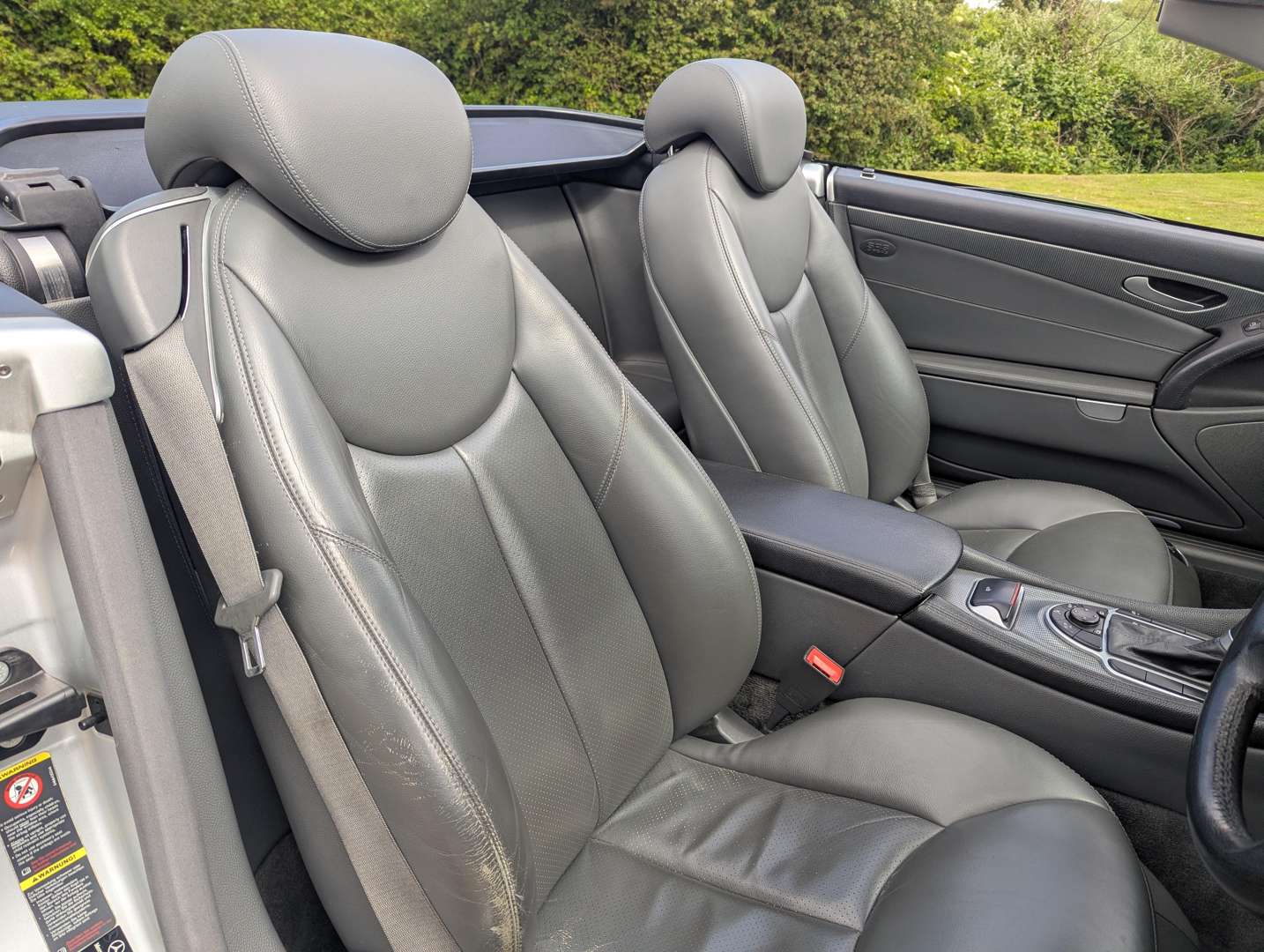 <p>2005 MERCEDES SL 350 AUTO</p>