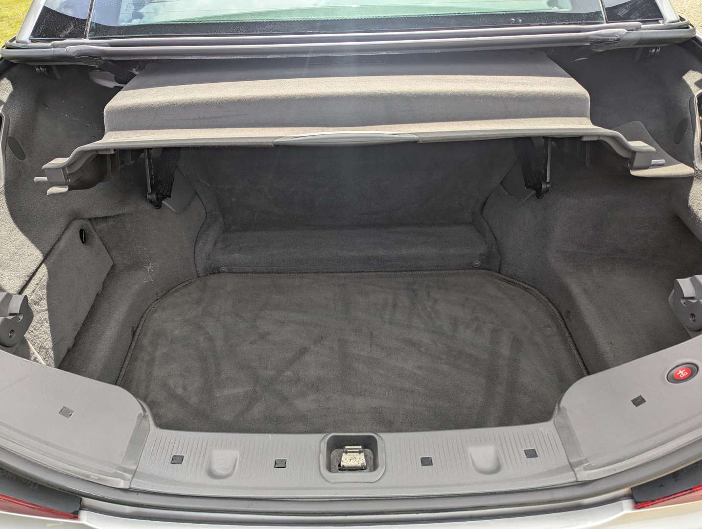 <p>2005 MERCEDES SL 350 AUTO</p>