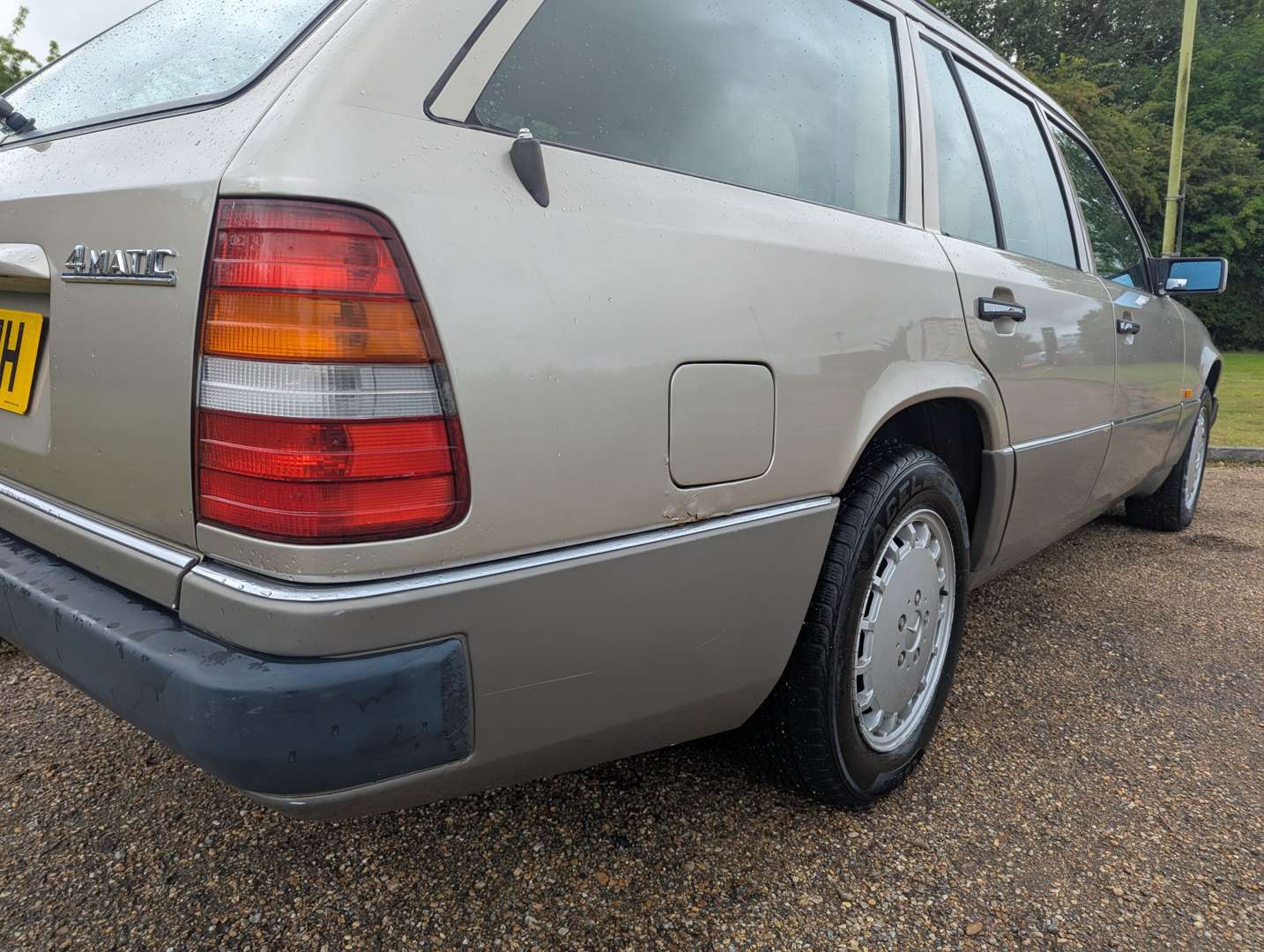 <p>1990 MERCEDES W124 300 TE 4MATIC (4WD) ESTATE AUTO</p>
