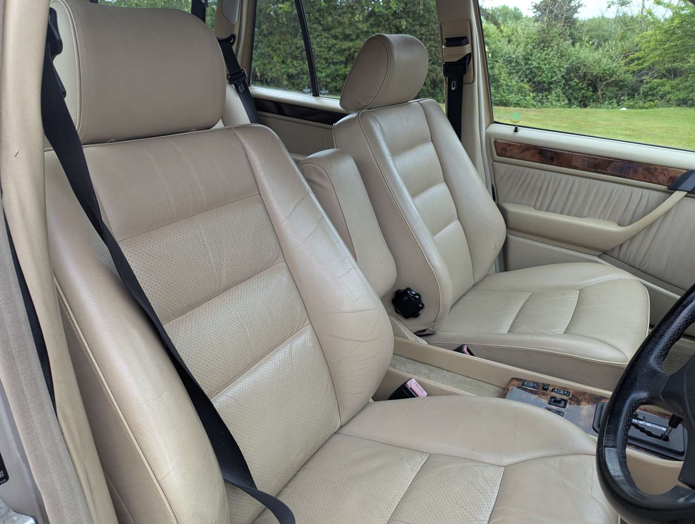 <p>1990 MERCEDES W124 300 TE 4MATIC (4WD) ESTATE AUTO</p>