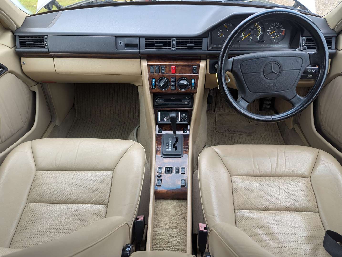 <p>1990 MERCEDES W124 300 TE 4MATIC (4WD) ESTATE AUTO</p>