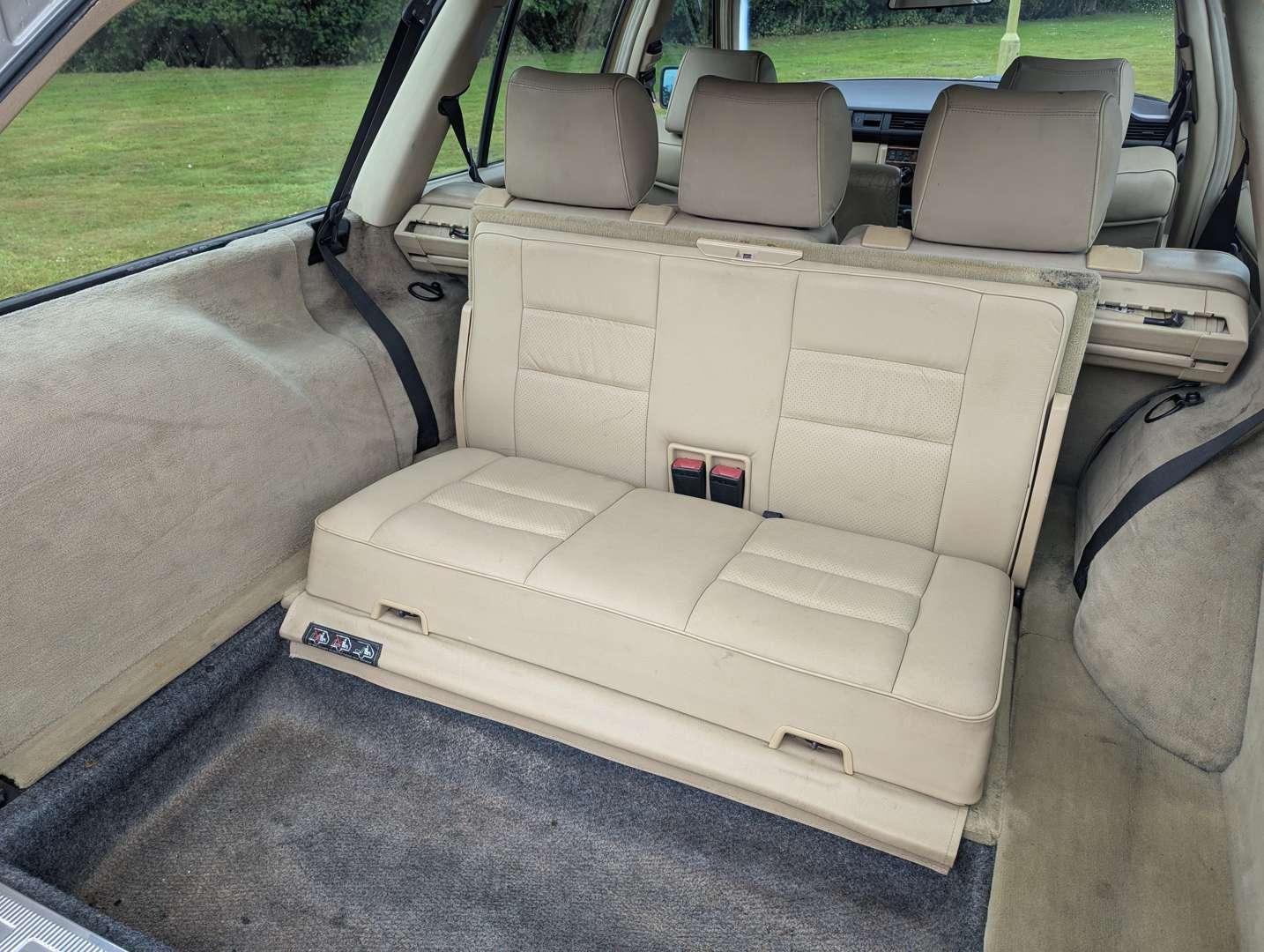 <p>1990 MERCEDES W124 300 TE 4MATIC (4WD) ESTATE AUTO</p>