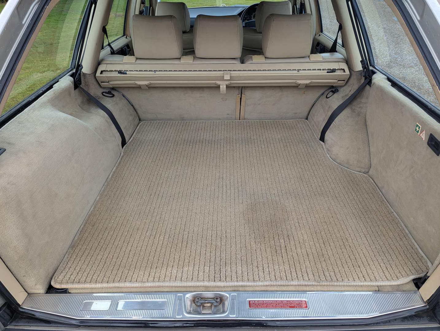 <p>1990 MERCEDES W124 300 TE 4MATIC (4WD) ESTATE AUTO</p>