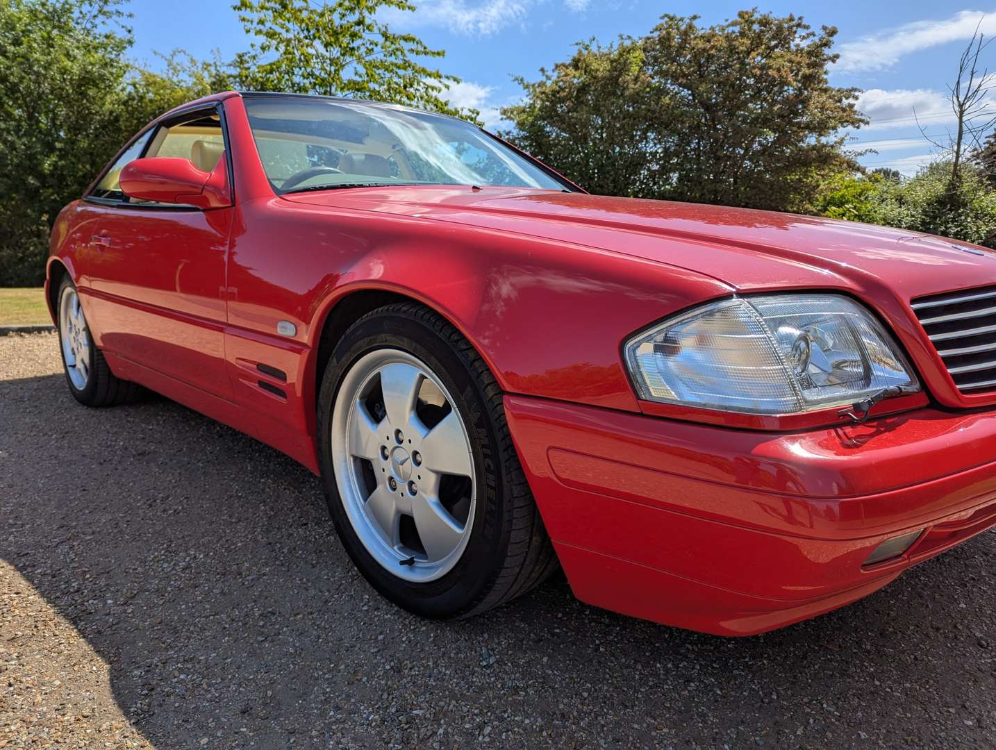 <p>2000 MERCEDES SL320 AUTO</p>