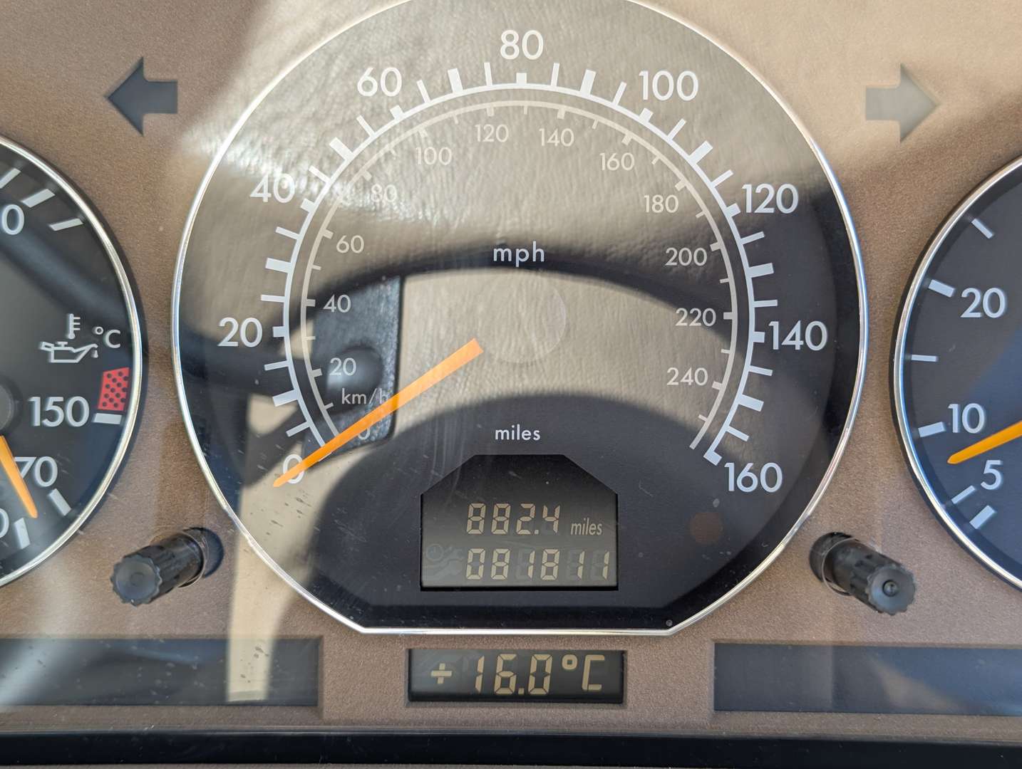 <p>2000 MERCEDES SL320 AUTO</p>
