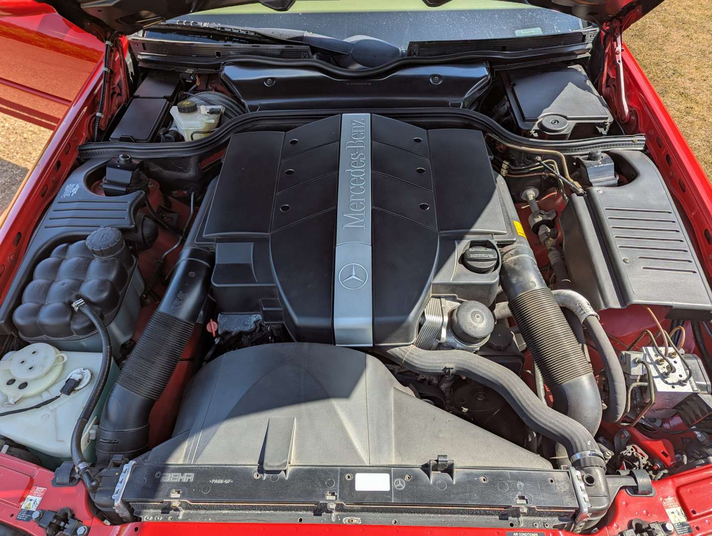 <p>2000 MERCEDES SL320 AUTO</p>