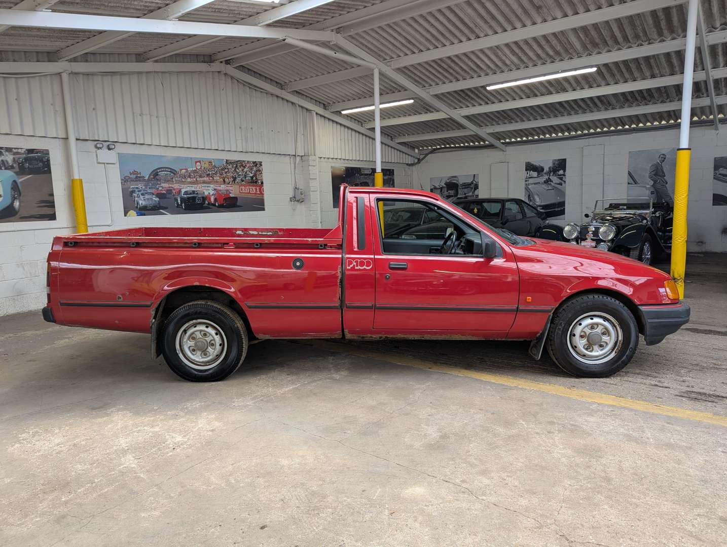 <p>1990 FORD P100 2.0</p>