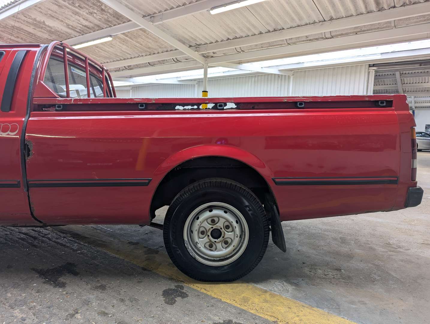 <p>1990 FORD P100 2.0</p>