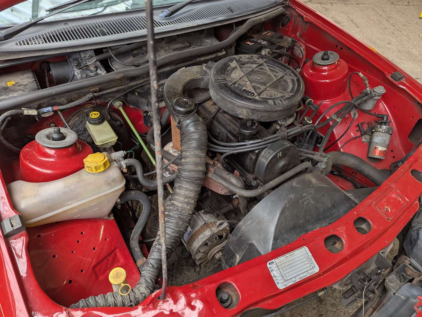 <p>1990 FORD P100 2.0</p>