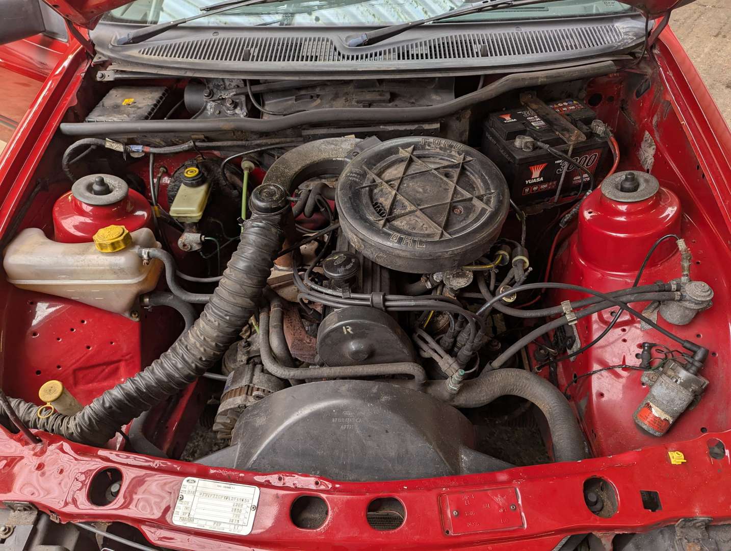 <p>1990 FORD P100 2.0</p>