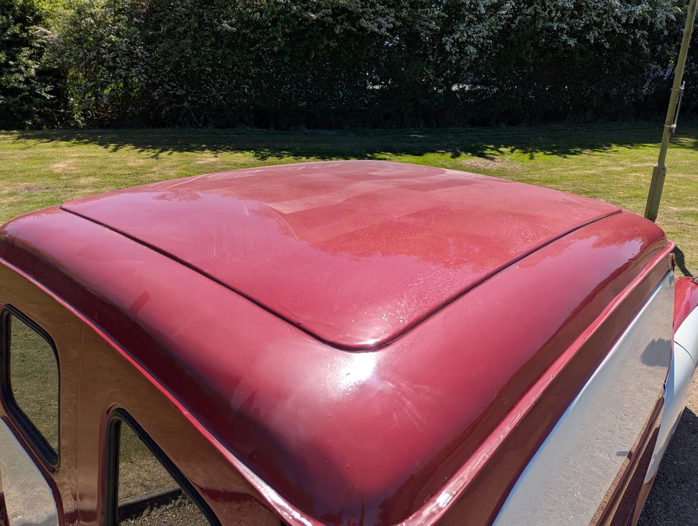 <p>1972 MORRIS MINOR VAN</p>