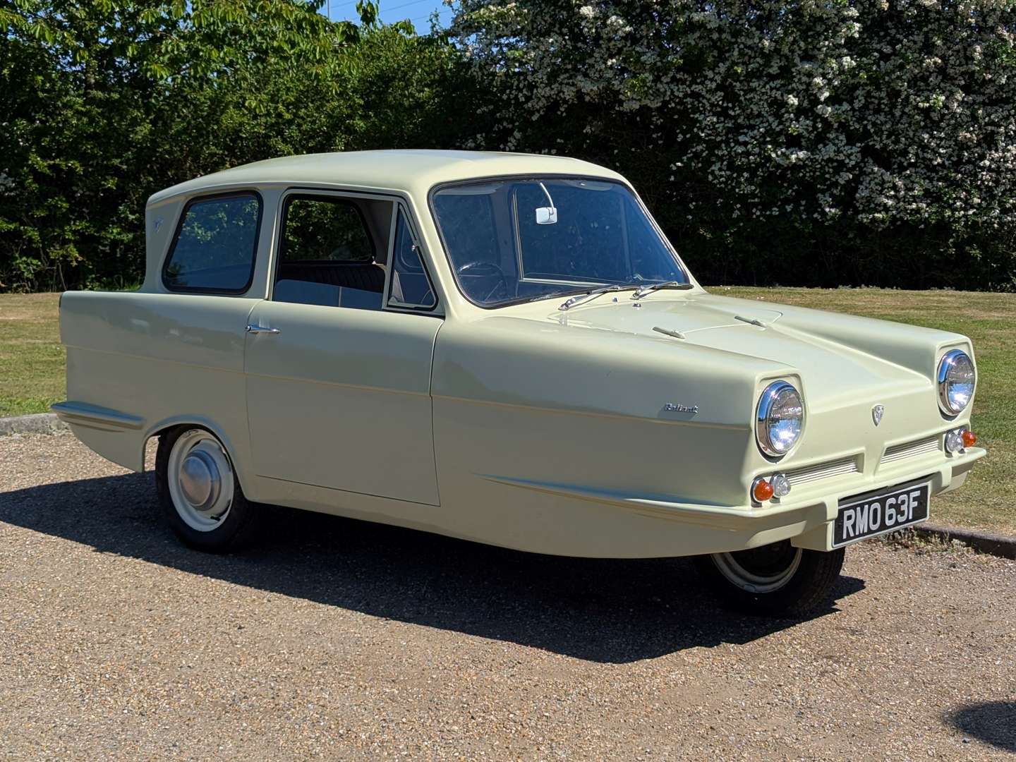 <p>1968 RELIANT REGAL 3/25 DELUXE</p>