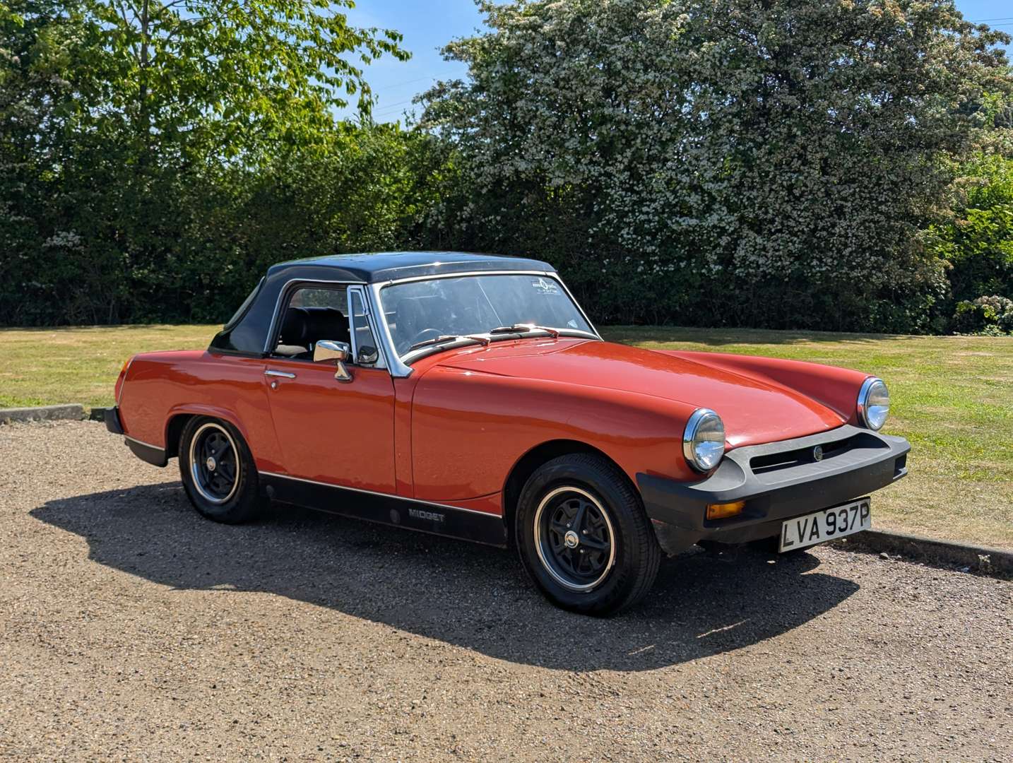 <p>1976 MG MIDGET 1500</p>