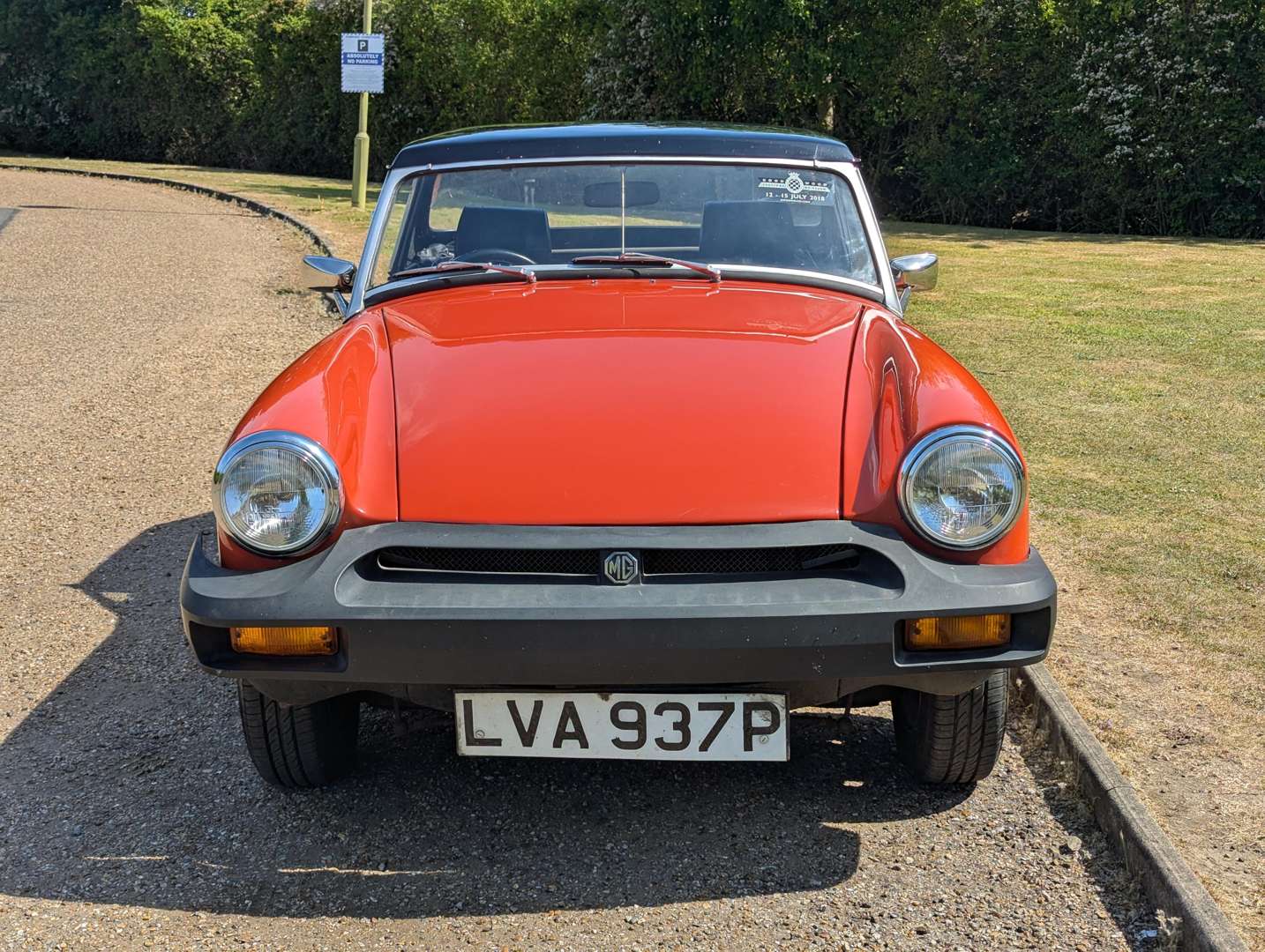 <p>1976 MG MIDGET 1500</p>