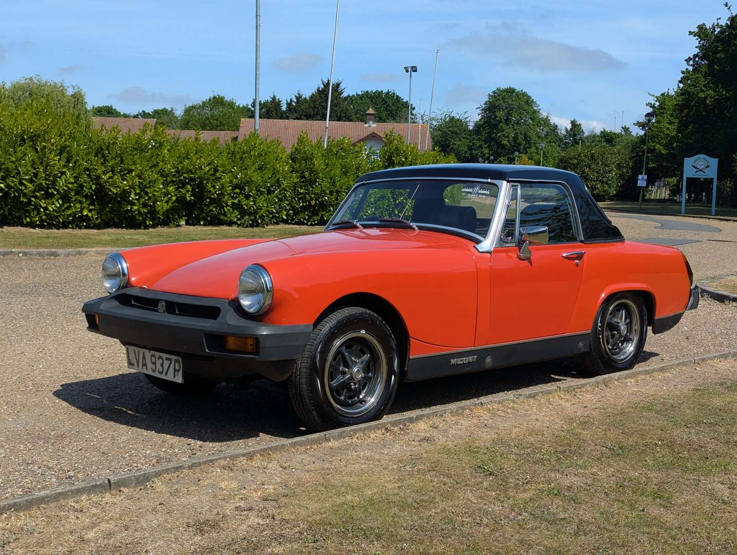 <p>1976 MG MIDGET 1500</p>