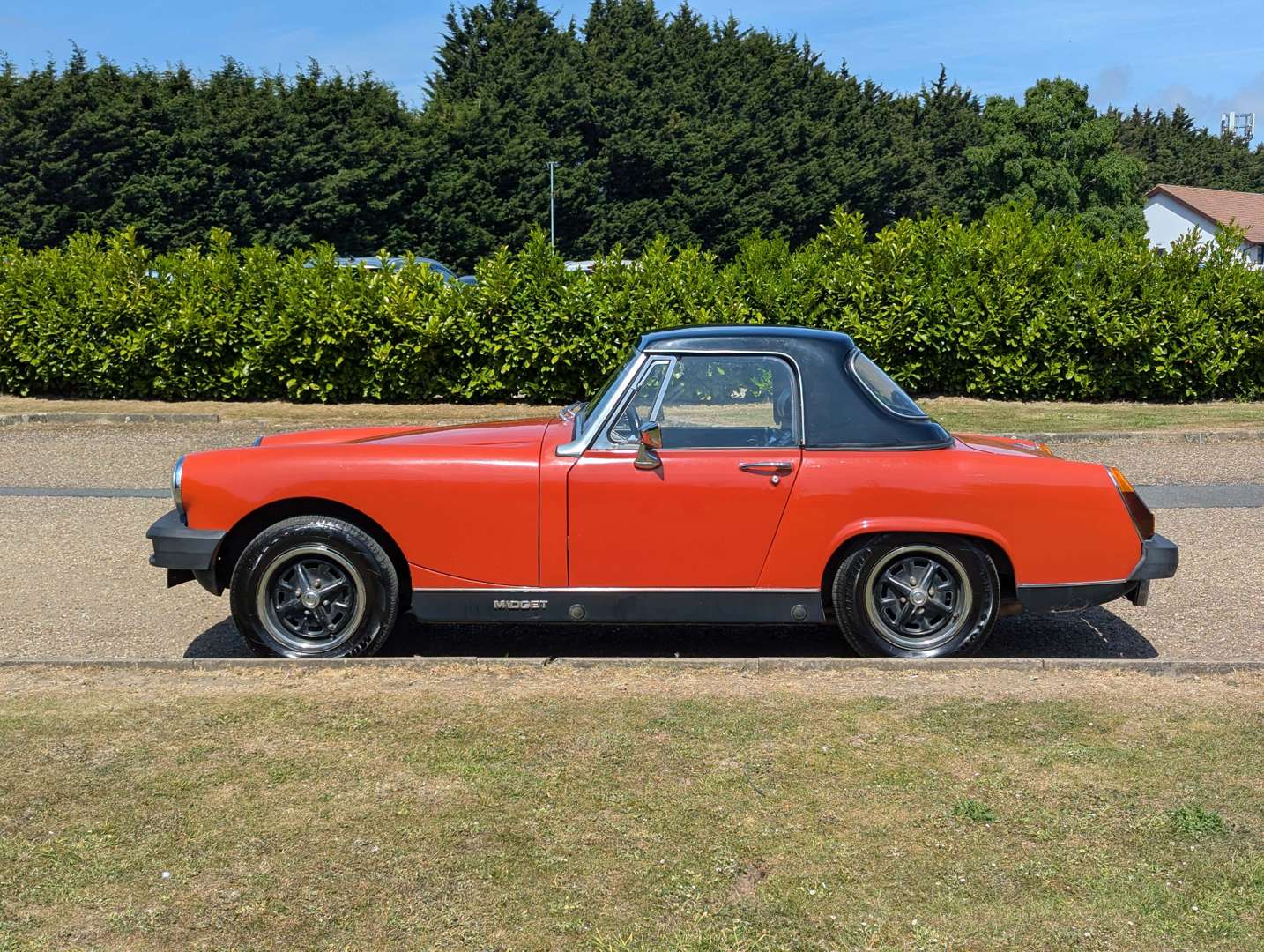 <p>1976 MG MIDGET 1500</p>