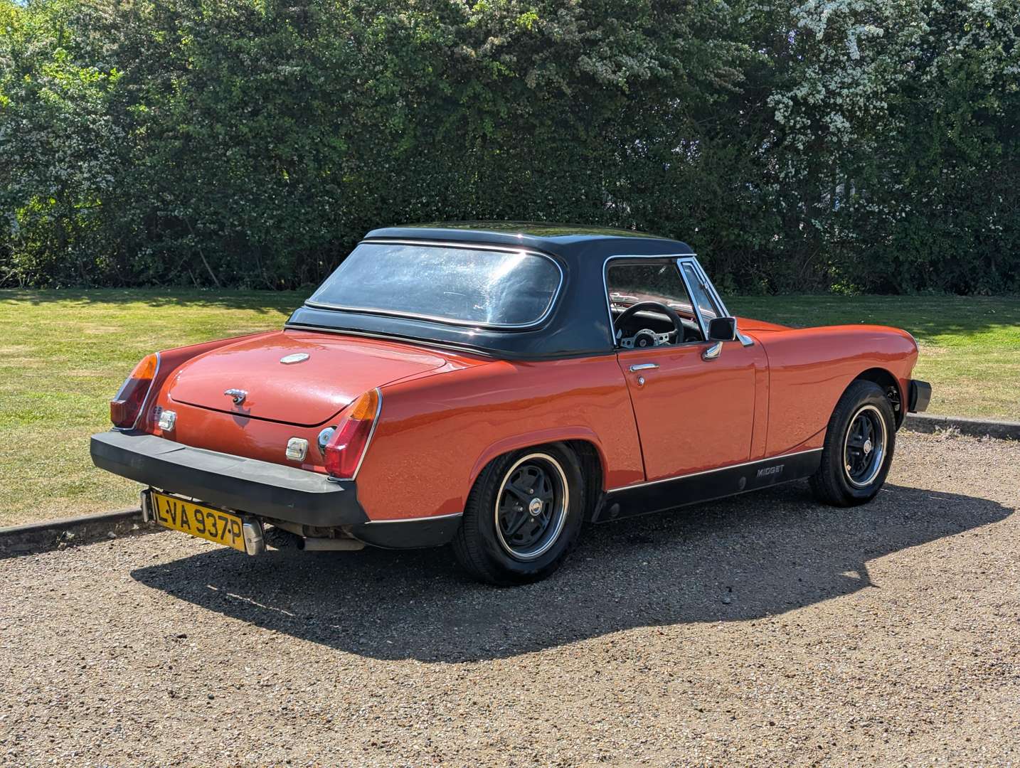 <p>1976 MG MIDGET 1500</p>