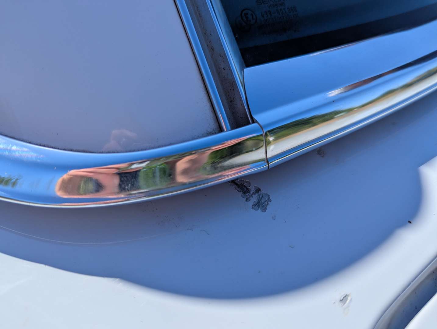 <p>1987 MERCEDES R107 300SL AUTO</p>