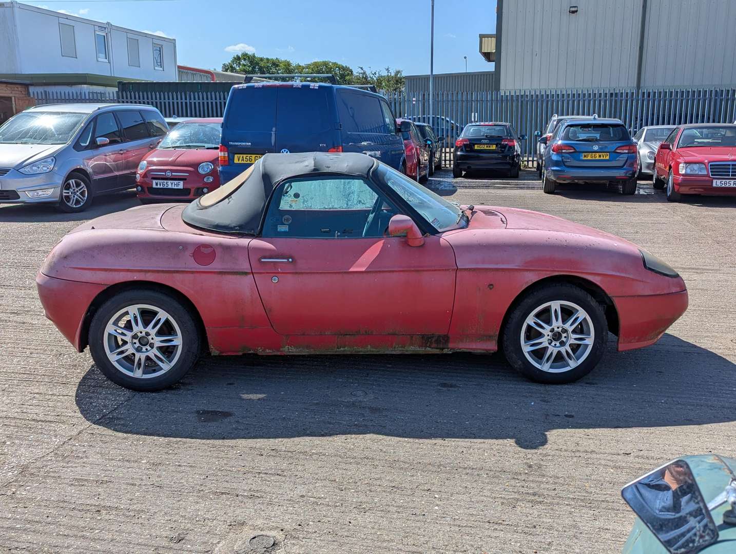 <p>1995 FIAT BARCHETTA LHD</p>
