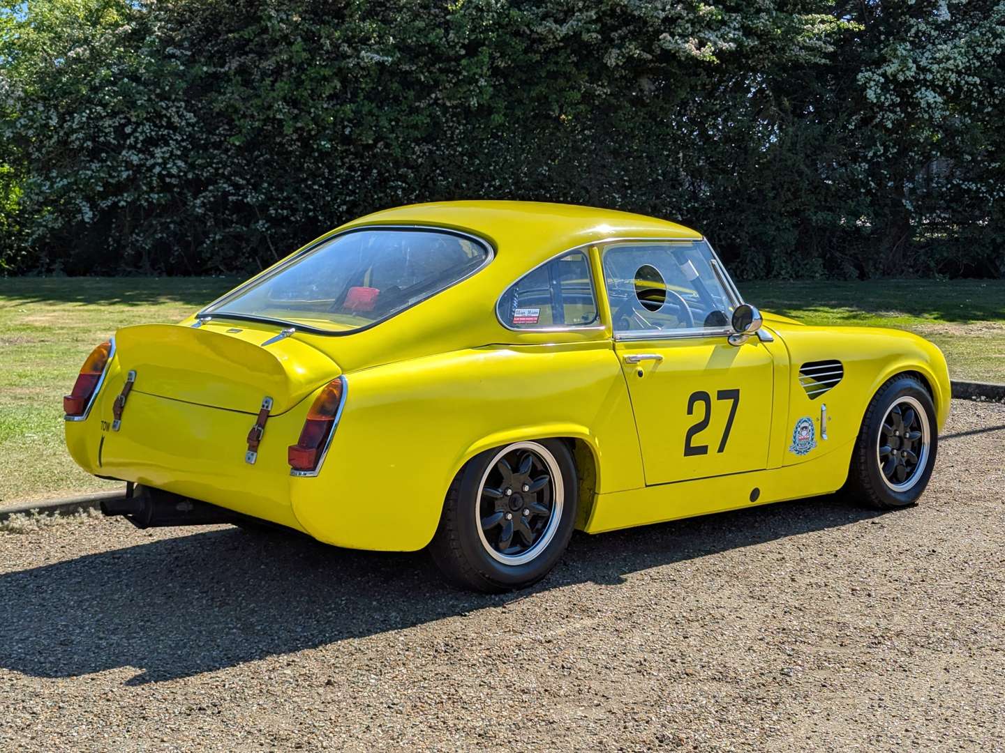 <p>1973 MG ASHLEY</p>